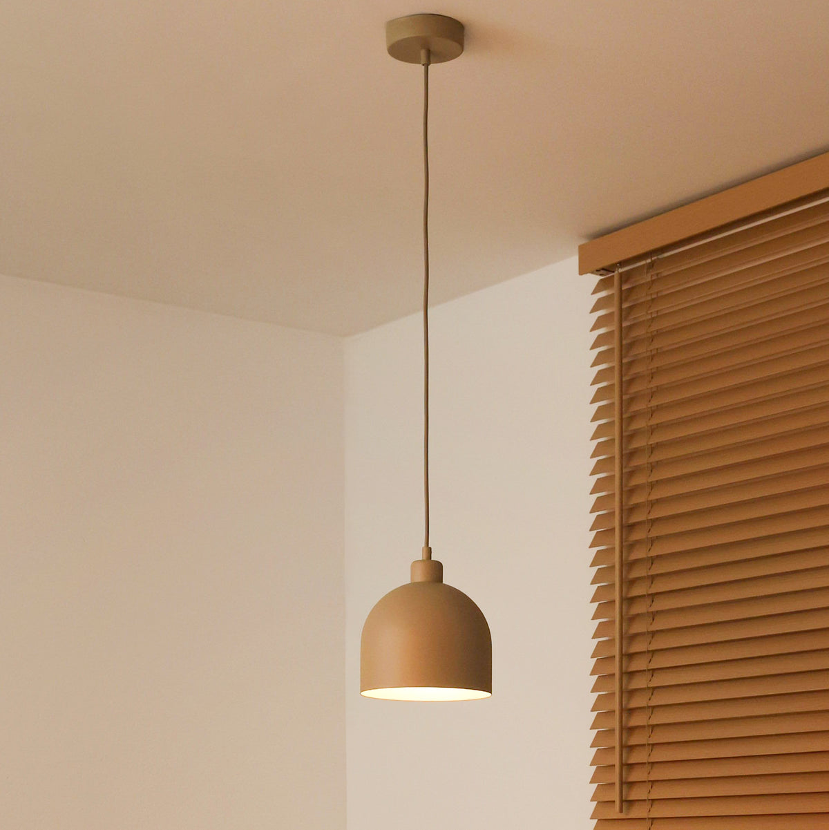 Lampa wisząca DUOLLA IRONLINE METAL BELL BEŻOWY 70521 Beżowy/n/a 1xE27 średn.17cm