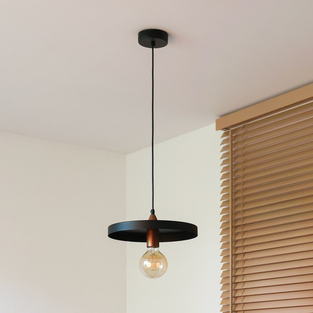 Lampa wisząca DUOLLA IRONLINE METAL TALERZ 300 CZARNA 70583 Czarny/n/a 1xE27 średn.30cm