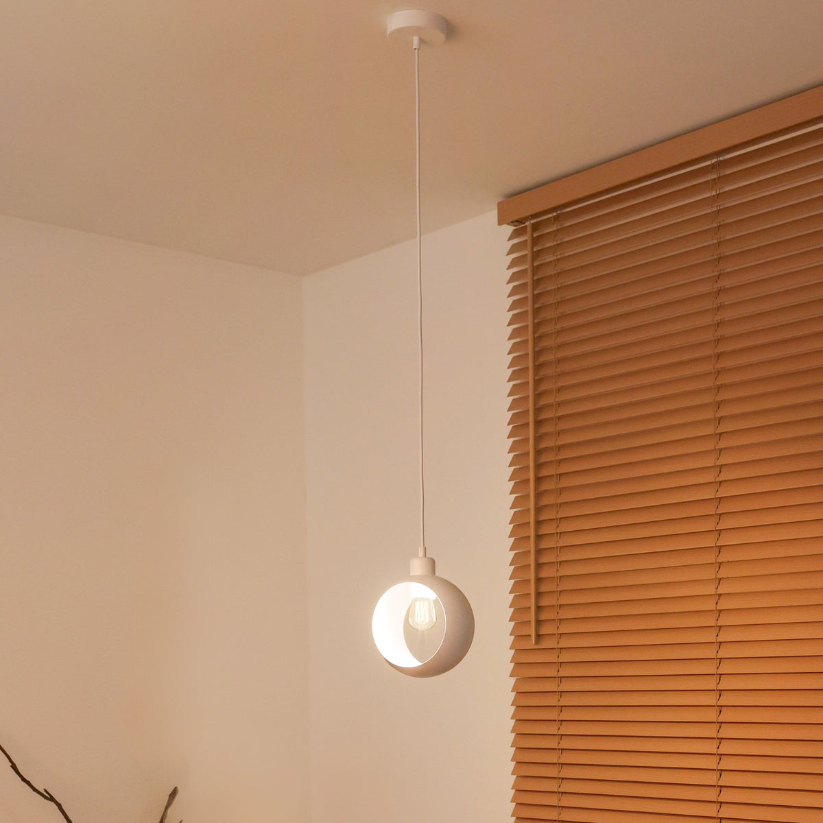 Lampa wisząca DUOLLA IRONLINE METALOWY RING BIAŁY 70422 Biały/n/a 1xE27 średn.10cm