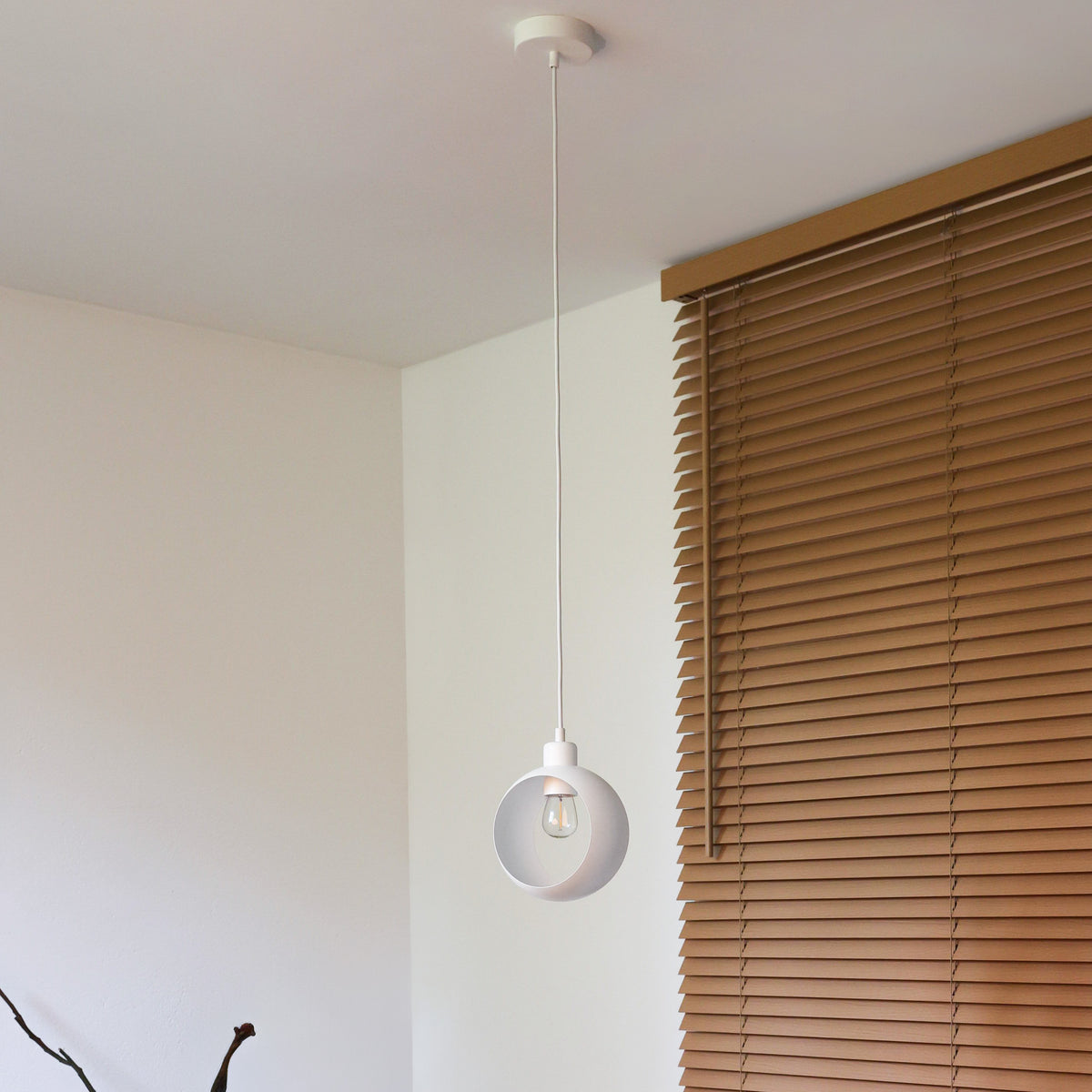 Lampa wisząca DUOLLA IRONLINE METALOWY RING BIAŁY 70422 Biały/n/a 1xE27 średn.10cm