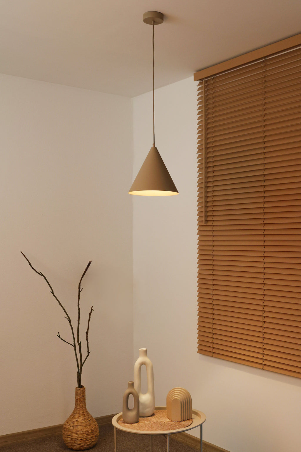 Lampa wisząca DUOLLA IRONLINE METALOWY STOŻEK BEŻOWY 70590 Beżowy/n/a 1xE27 średn.25cm
