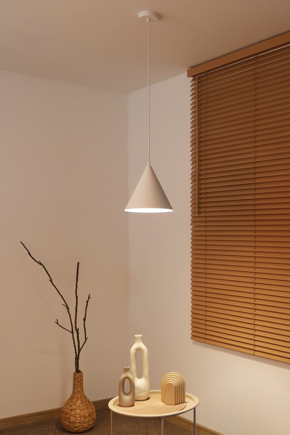 Lampa wisząca DUOLLA IRONLINE METALOWY STOŻEK BIAŁY 70606 Biały/n/a 1xE27 średn.25cm