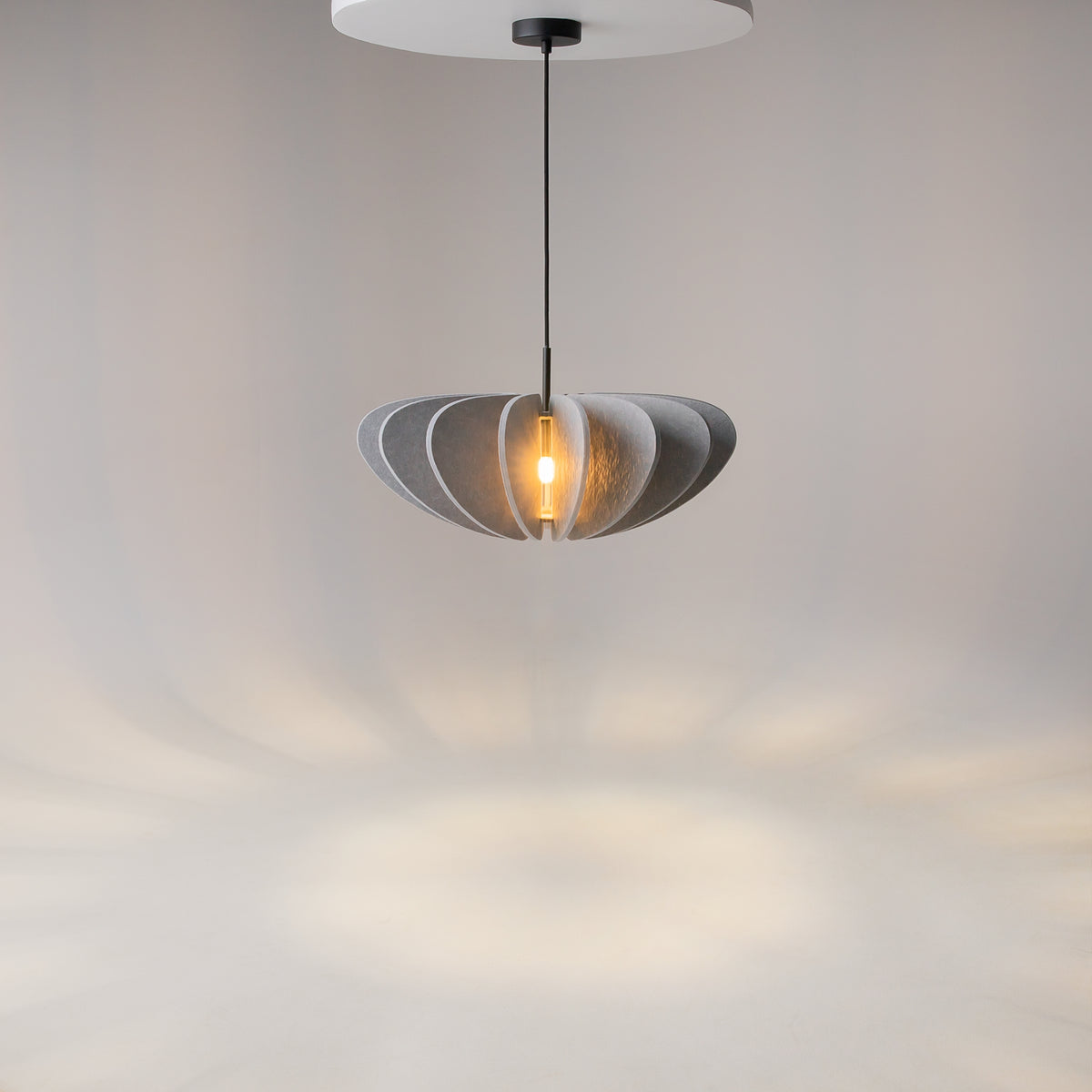 Lampa wisząca Maytoni Cambio IP20 1xE27 MOD398PL-01GR1 | Czarny