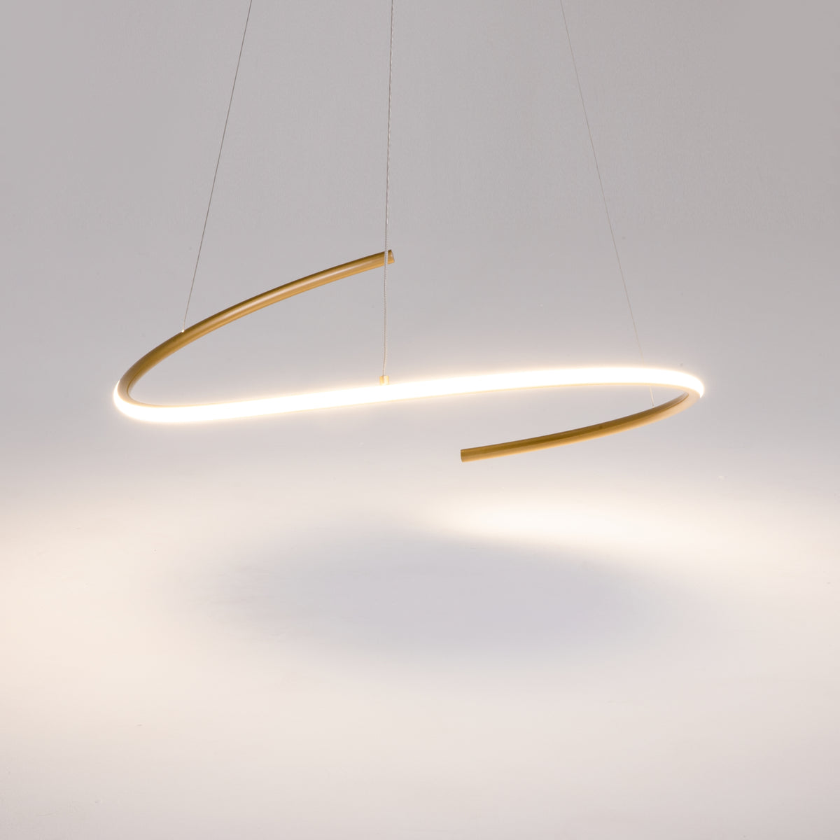 Lampa wisząca Maytoni Curve IP20 x MOD242PL-L33BSK | Mosiądz