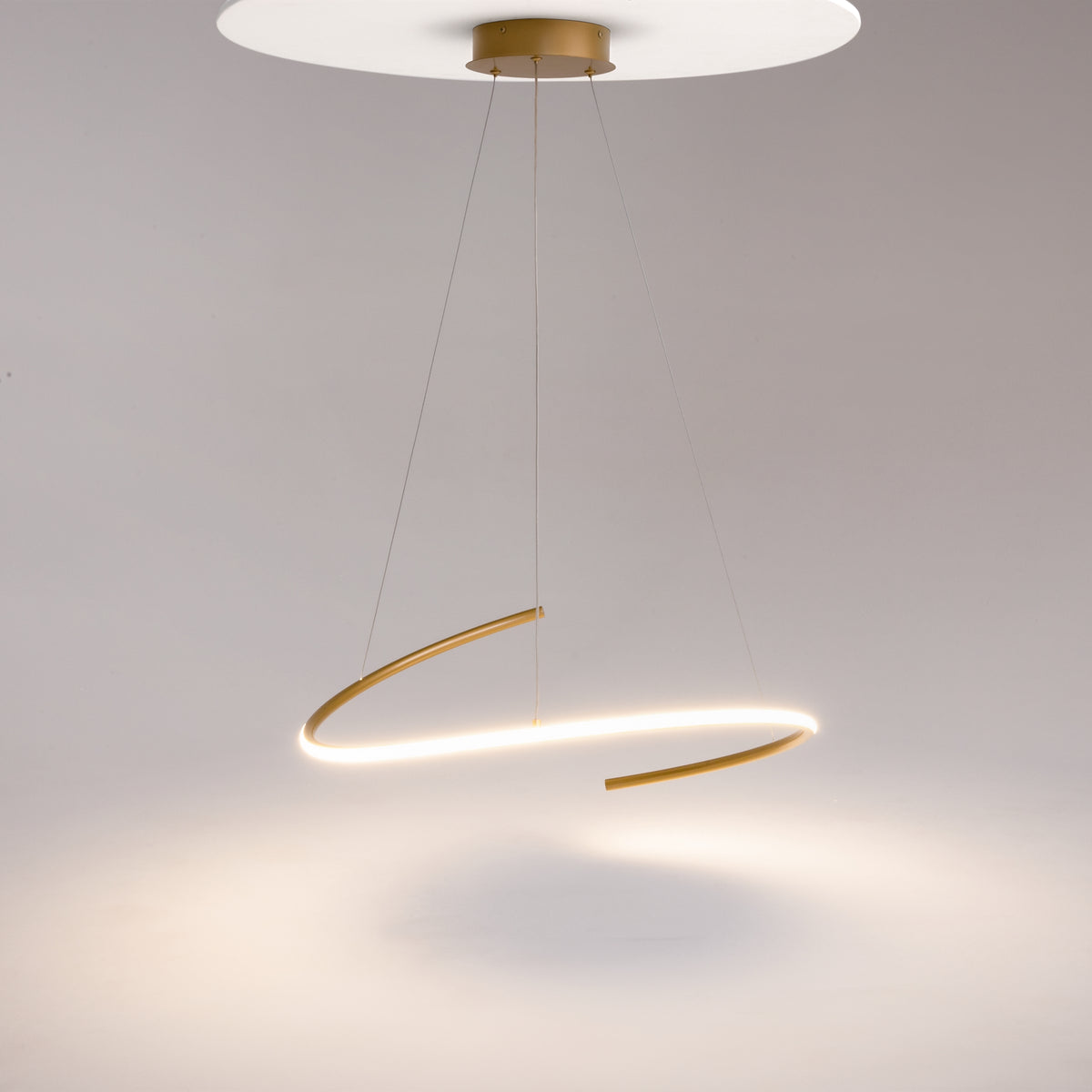 Lampa wisząca Maytoni Curve IP20 x MOD242PL-L33BSK | Mosiądz