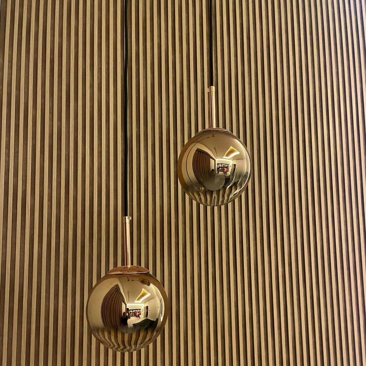 Lampa wisząca PALLA, mała, złota, 1x40W E14