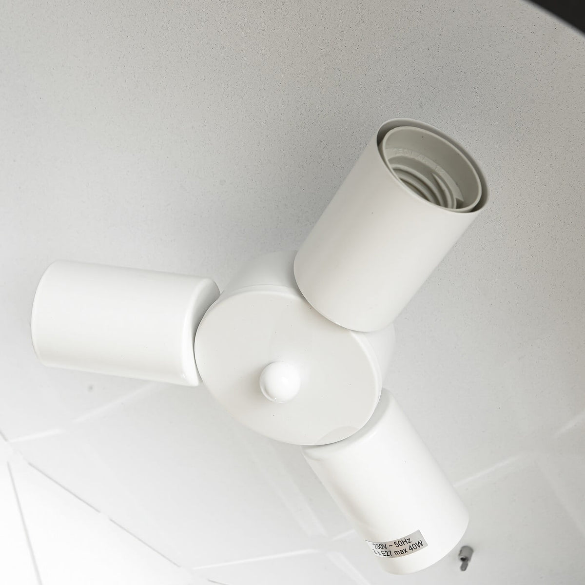 Lampa wisząca REUS biała 47cm