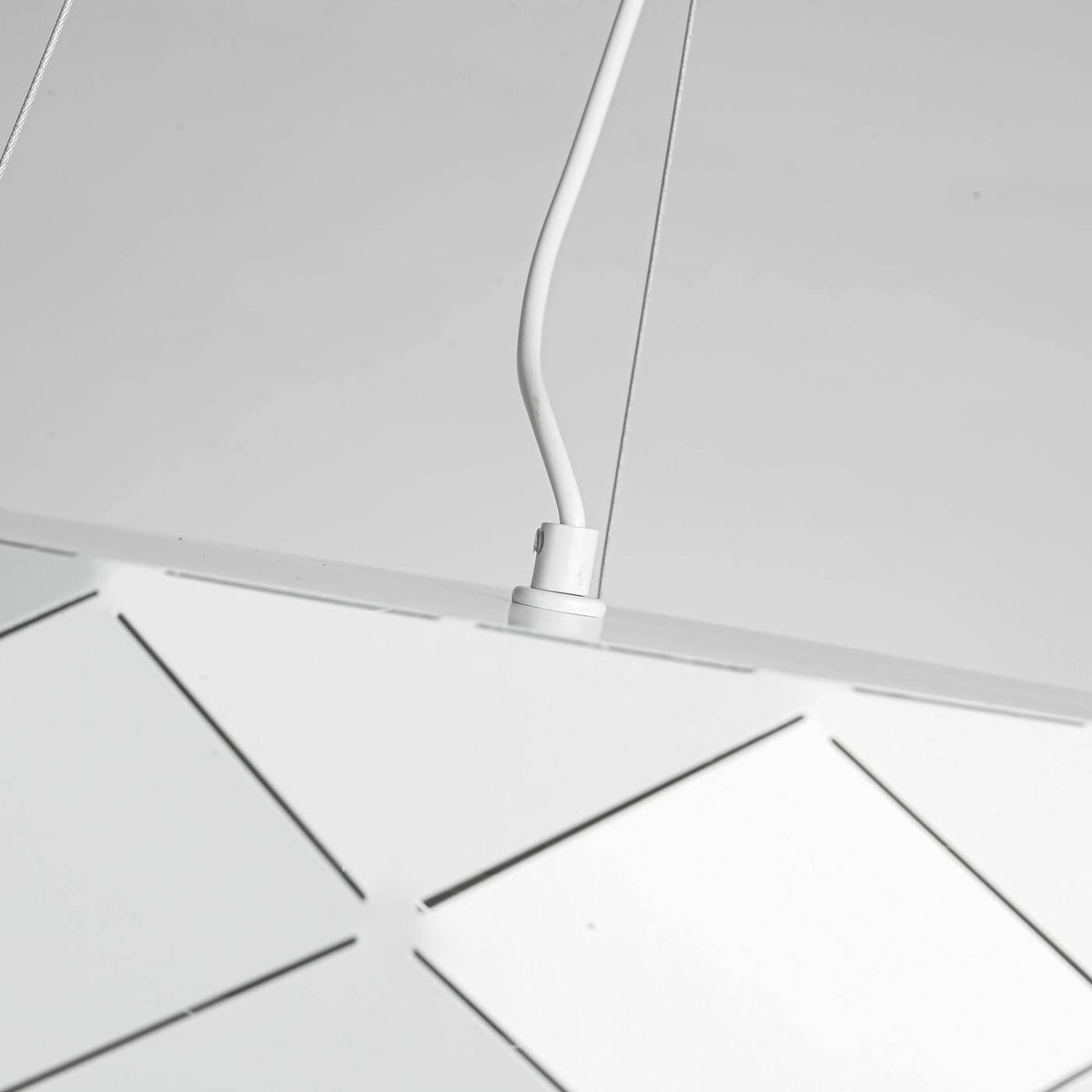 Lampa wisząca REUS biała 47cm
